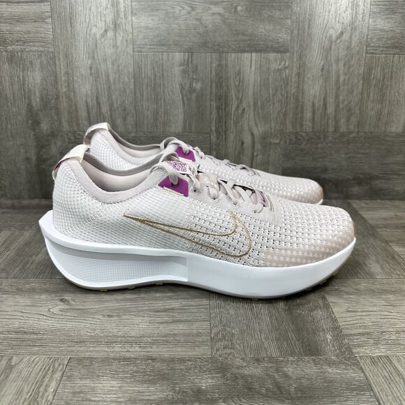 Nike Interact Run Women's size 10.5 Light Pink Running shoes - Picture 1 of 8